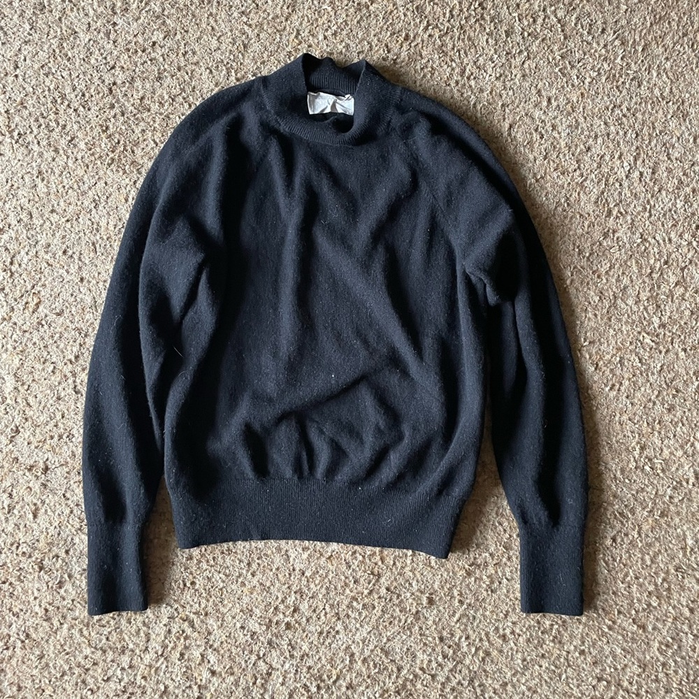Everlane cashmere sweater